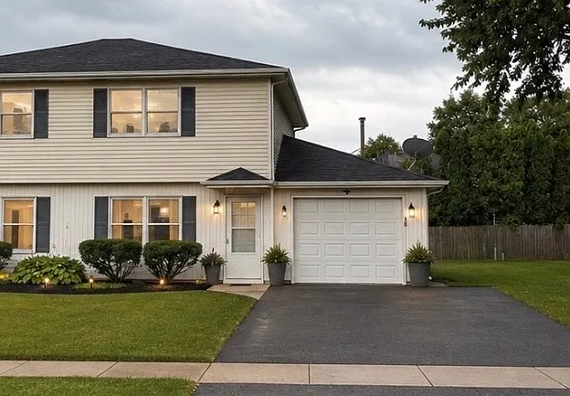 73 Joy St — Photo 1
