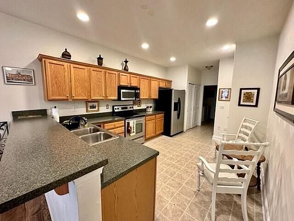 3rd image of 5302 Orchard Villas Cir