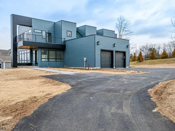 28 Kokora Ave, Montville Twp., NJ 07045