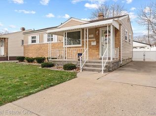 7664 William St, Taylor, MI 48180