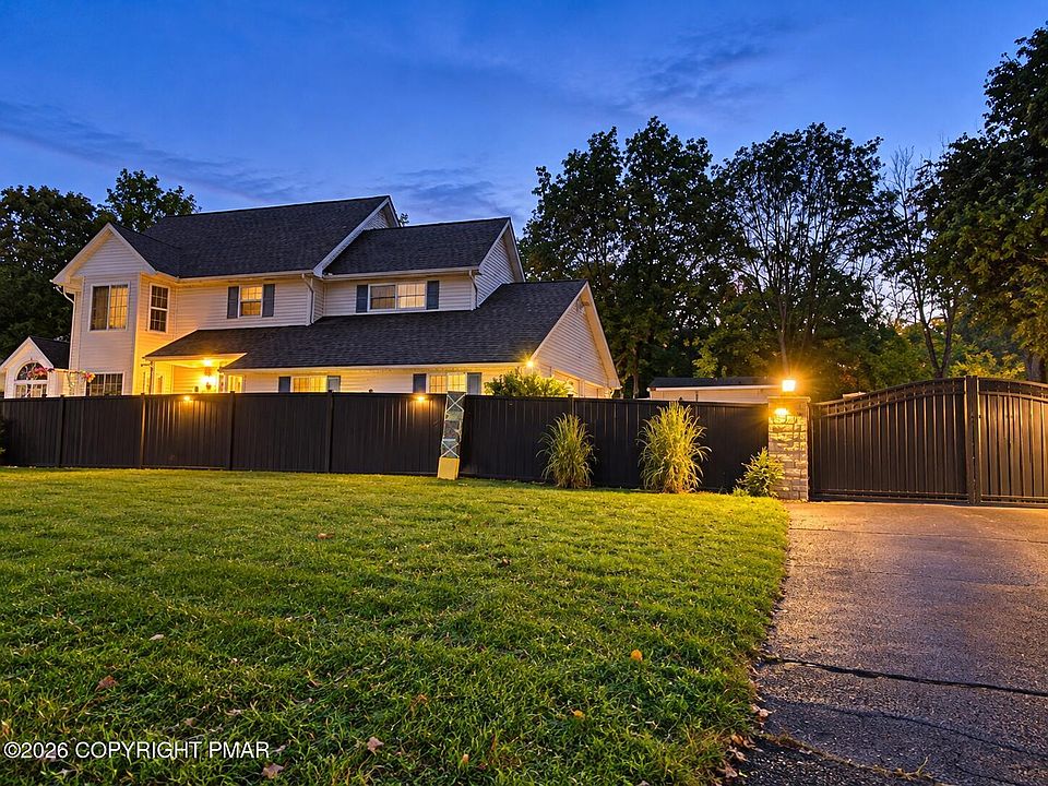 1st image of 222 Martha Ln