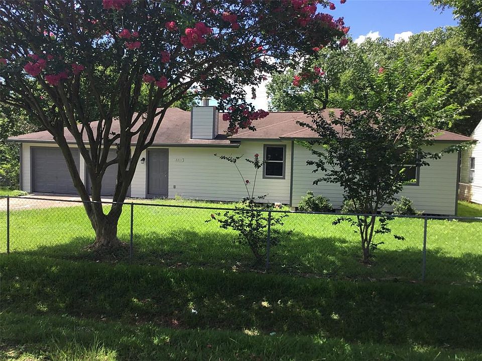 1st image of 2211 6th Ave N