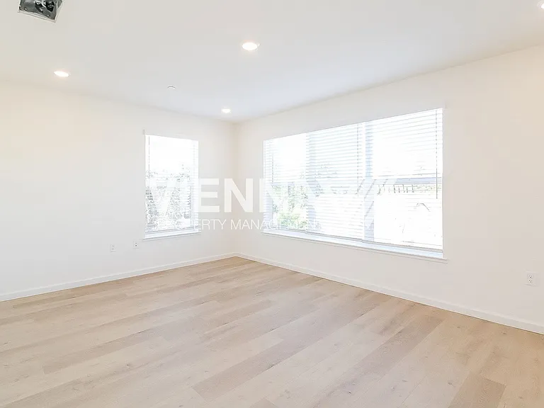 8094 Quiet Knolls Dr — Photo 9