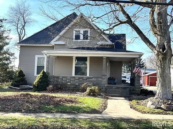 516 S Main St, Otterbein, IN 47970
