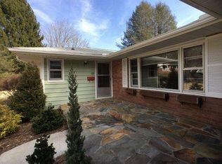 107 S Hill Dr, Brevard, NC 28712