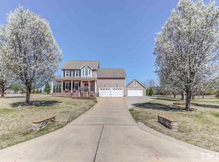 154 Mels Meadows Dr, Fuquay Varina, NC 27526