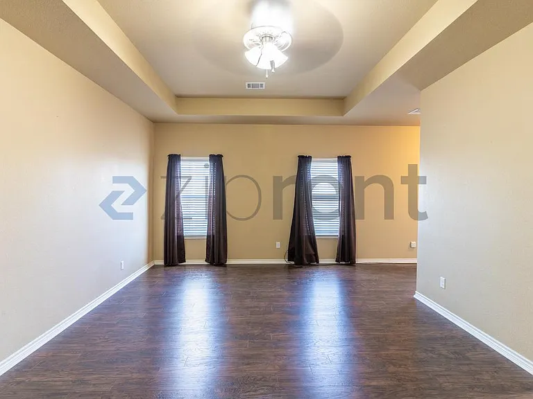 1885 County Road 452 — Photo 11