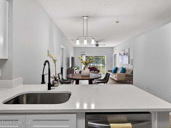 5th image of 1850 Emerald Green Cir