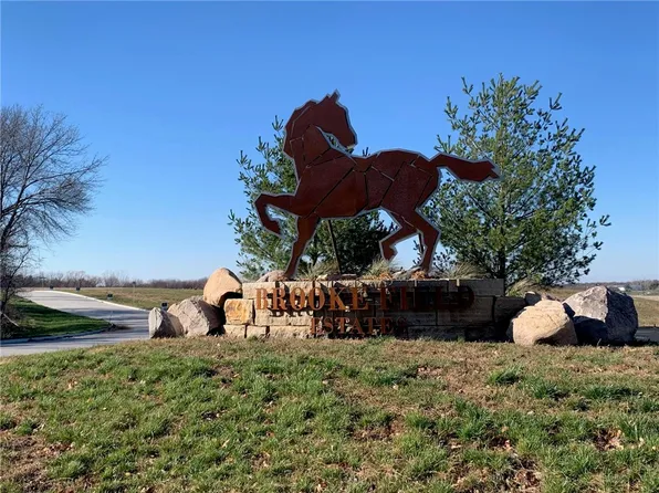 11970 NW Brookefield Ct, Grimes, IA 50111