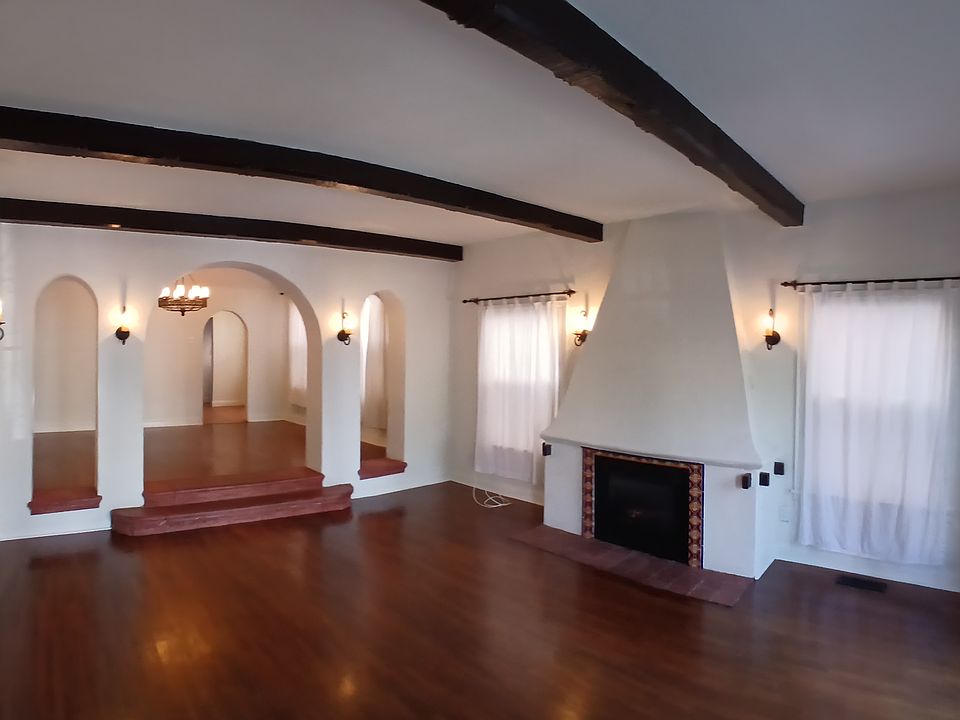 1st image of 320 N Sierra Bonita Ave APT 1