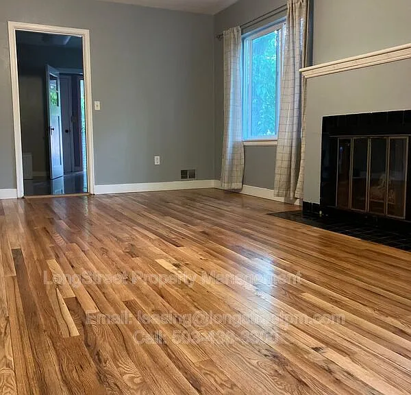 390 23rd St SE — Photo 6