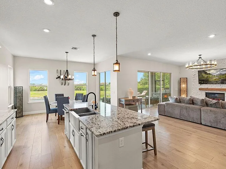 9586 Meadow Hunt Way — Photo 11