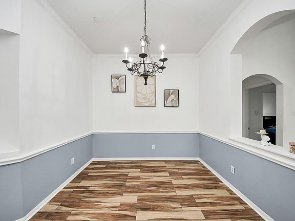 5th image of 18318 Farriswood Ct