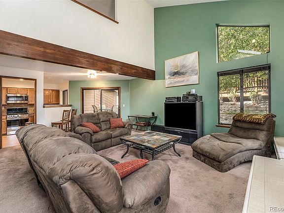 4th image of 221 Youngfield Dr
