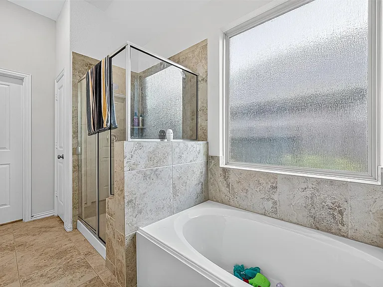 10519 Forfar Ln — Photo 41