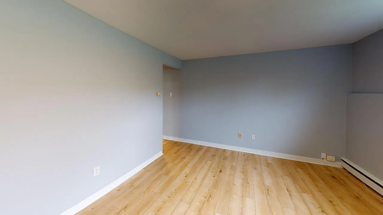 3536 Connaught Avenue — Photo 3