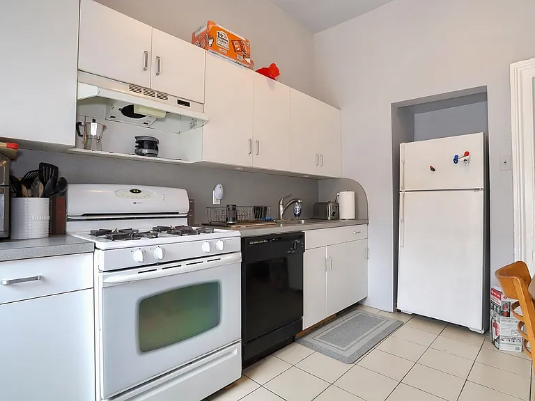 802 Washington St #1 — Photo 7