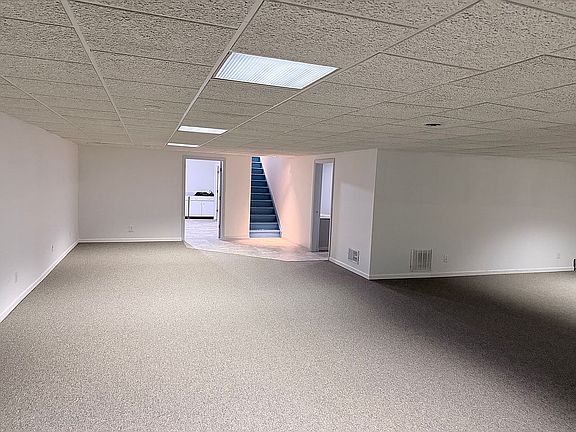 4th image of 8553 Olde Eight Rd