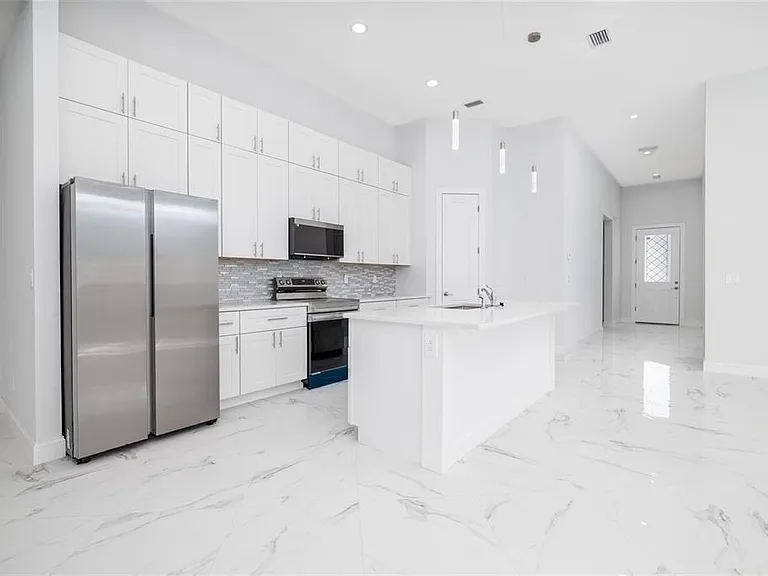 9 Watkins Pl — Photo 11