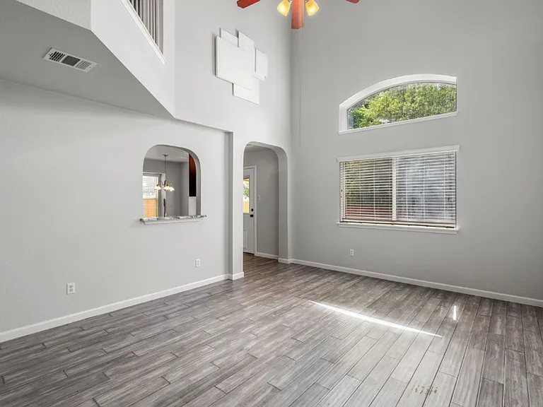 11502 Johnny Weismuller Ln — Photo 5