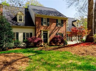 2632 Oxborough Dr, Matthews, NC 28105