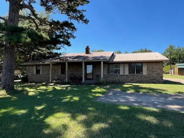 2015 Rodeo Rd, Broken Bow, OK 74728