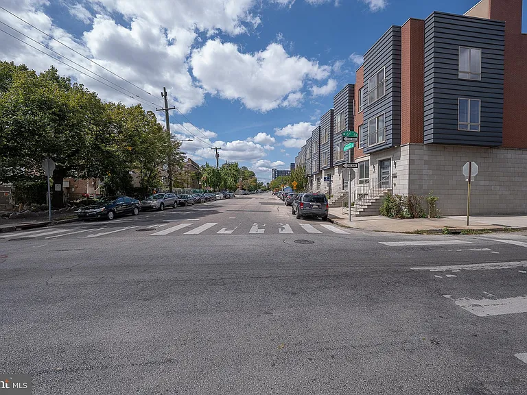 601 Poplar St — Photo 40