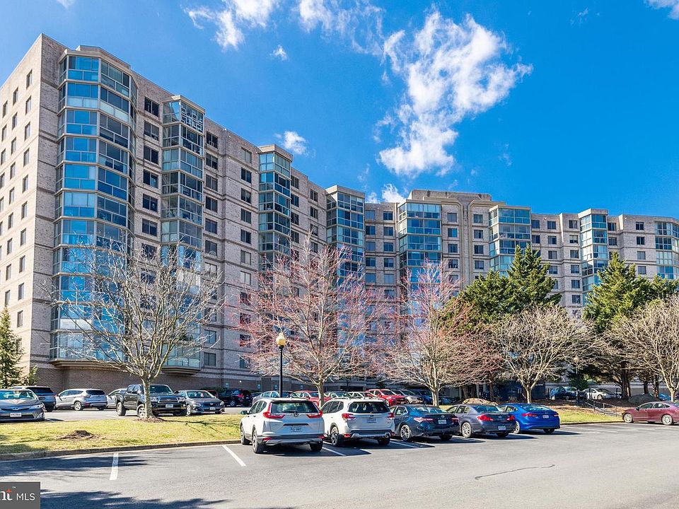 1st image of 19385 Cypress Ridge Ter Unit 208