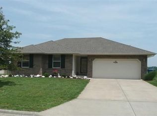 205 E Pintail Dr, Ozark, MO 65721