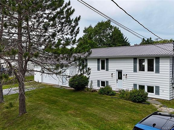2nd image of 18 Prince William St