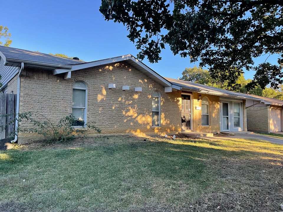 1st image of 1137 Woodmere Dr