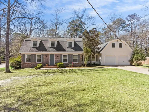 1411 N Pontiac Ave, Dothan, AL 36303