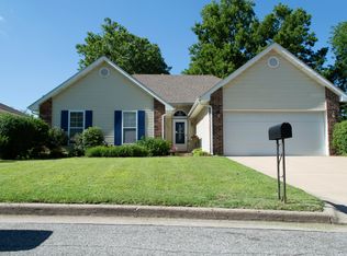 2423 E Manitou St, Joplin, MO 64801