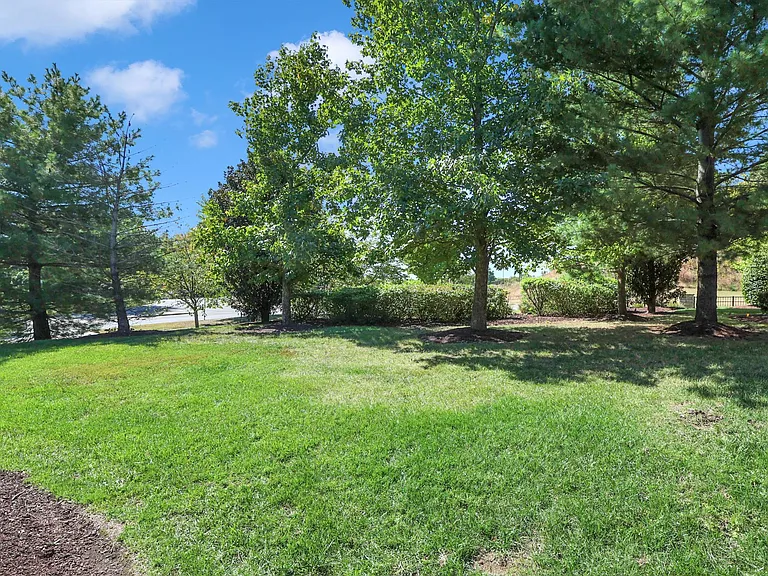 1302 Liberty Pike — Photo 16