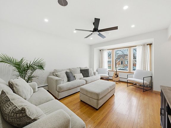 2nd image of 5748 S Kenneth Ave