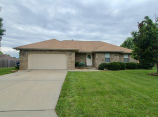 804 E Sandpiper Dr, Ozark, MO 65721