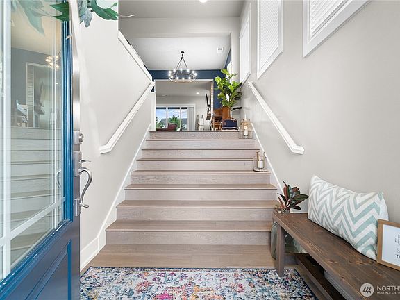 3rd image of 18710 135th Street E