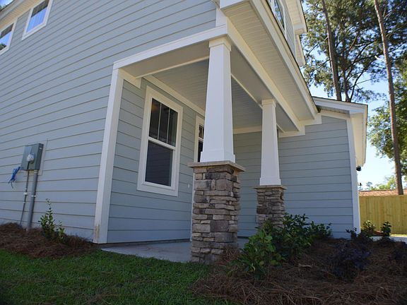 3rd image of 129 Long Needle Ln