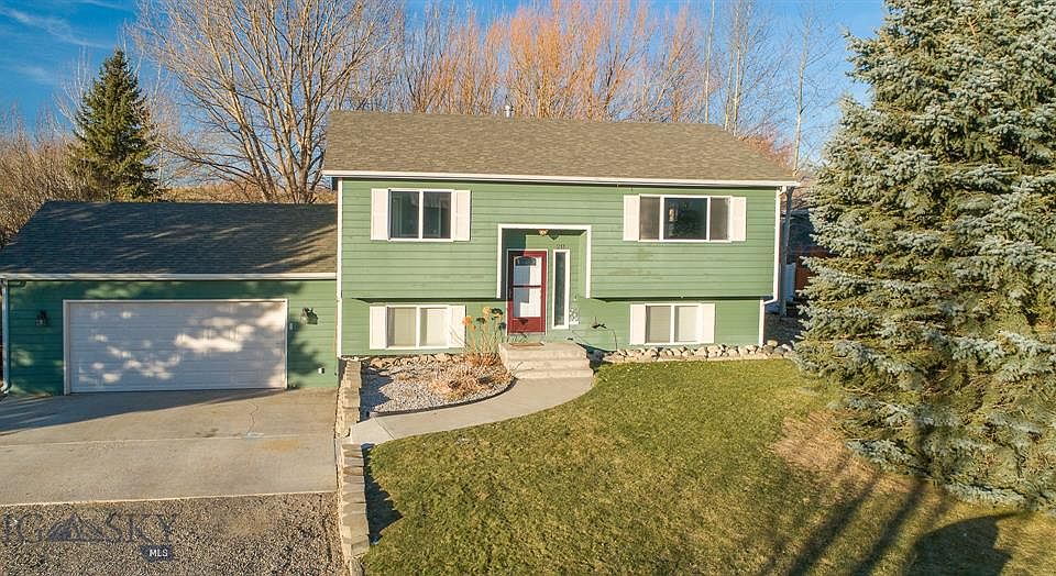 1st image of 211 Spruce Ln