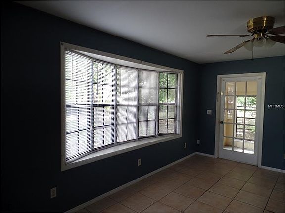 5th image of 495 E Hoffman St