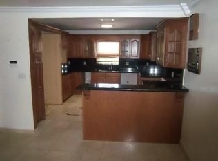 8270 SW 58th St, Miami, FL 33143