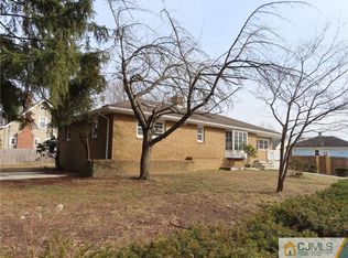 50 Pine Island Ter, Keyport, NJ 07735