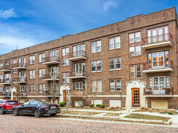 307 N Prairie St #12A, Champaign, IL 61820