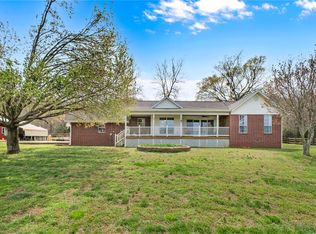 11993 Ranchwood Rd, Prairie Grove, AR 72753