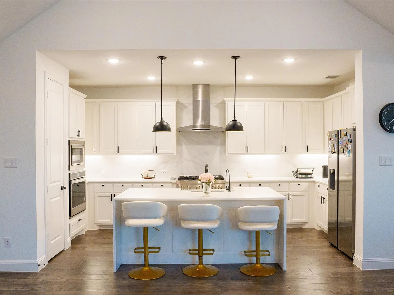 3 bed, 3587 sqft, $3,659 — Photo 3
