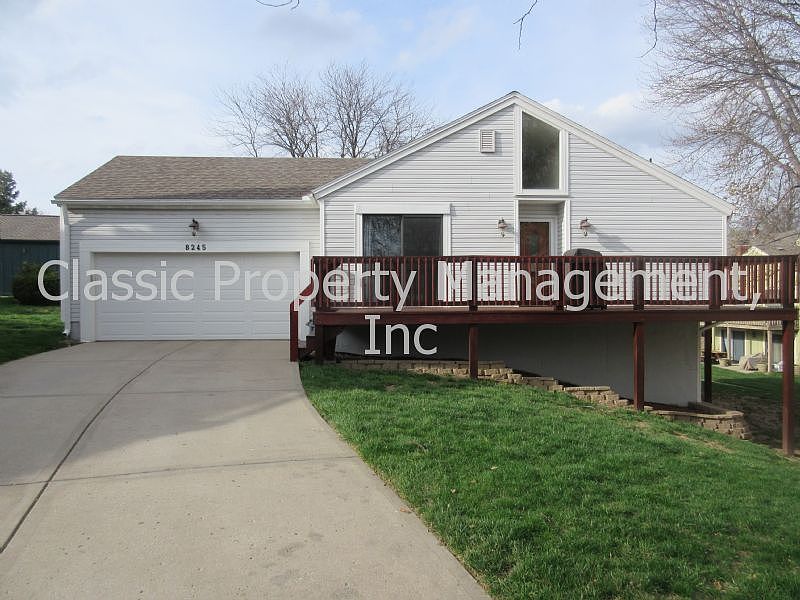 1st image of 8245 N Chatham Ave