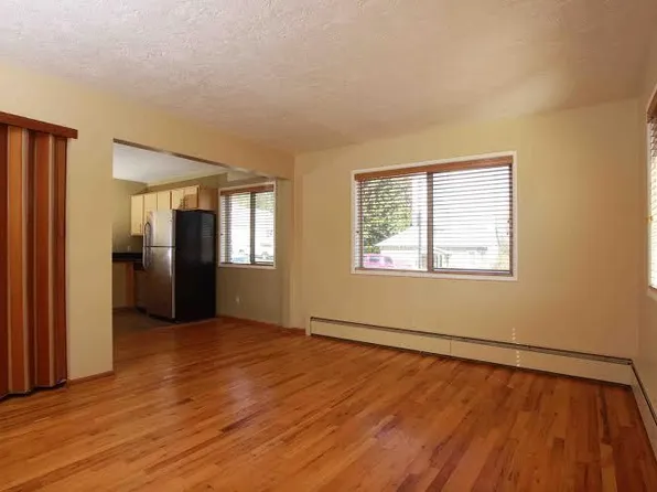 908 SW Gaines St APT 31, Portland, OR 97239