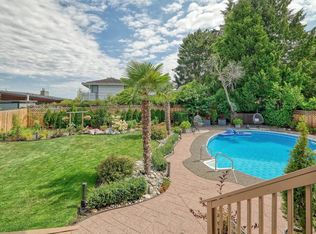 284 54a St, Delta, BC V4M3J3