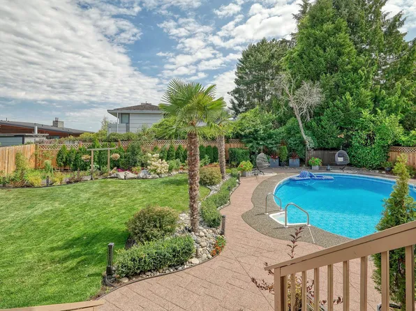 284 54a St, Delta, BC V4M 3J3