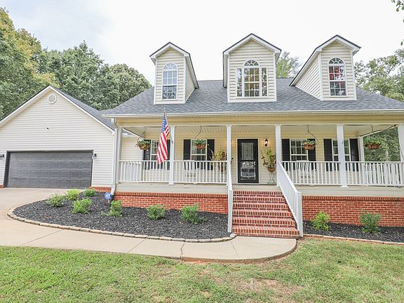 5th image of 240 Southern Walk Dr